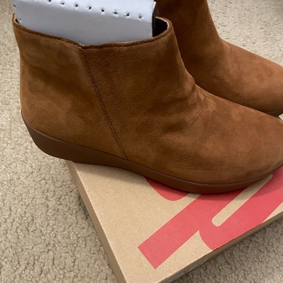 Fitflop SUMI Suede Ankle Booties - Picture 4 of 5